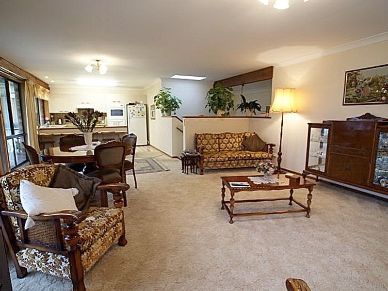 6 Parker Avenue, Surf Beach NSW 2536