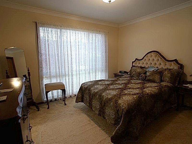 6 Parker Avenue, Surf Beach NSW 2536