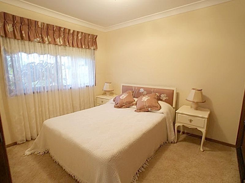 6 Parker Avenue, Surf Beach NSW 2536