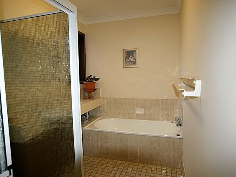 6 Parker Avenue, Surf Beach NSW 2536