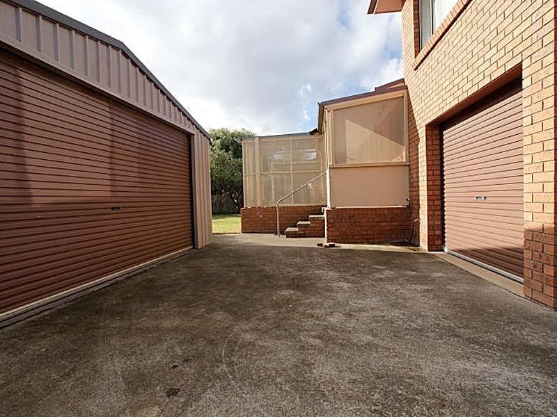 15 Foam Street, Surfside NSW 2536