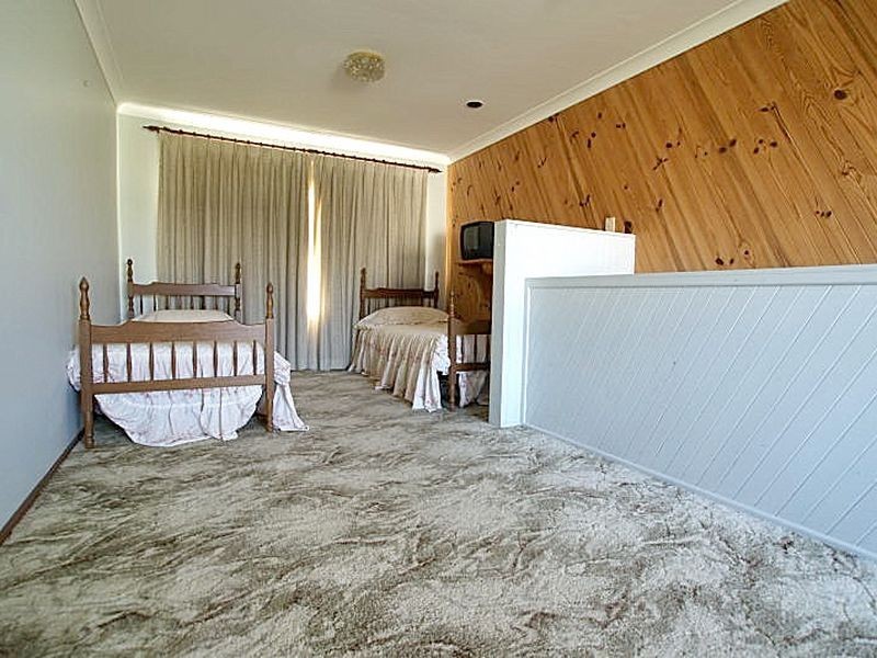 15 Foam Street, Surfside NSW 2536