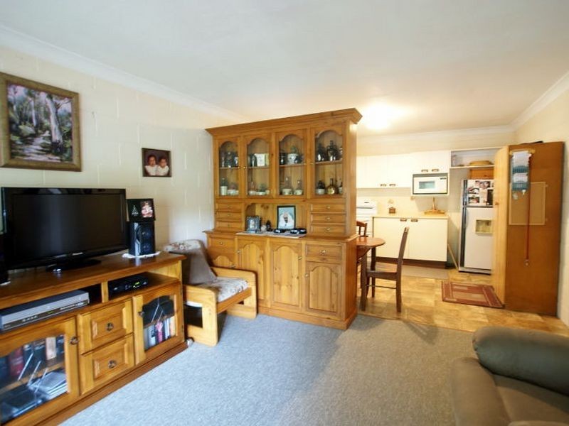 15 Edward Road, Batehaven NSW 2536