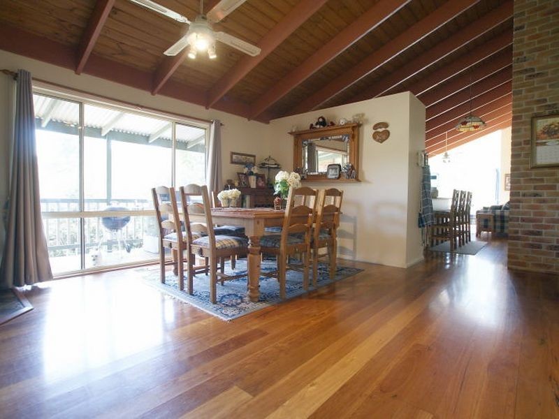 18 Sunshine Bay Road, Sunshine Bay NSW 2536