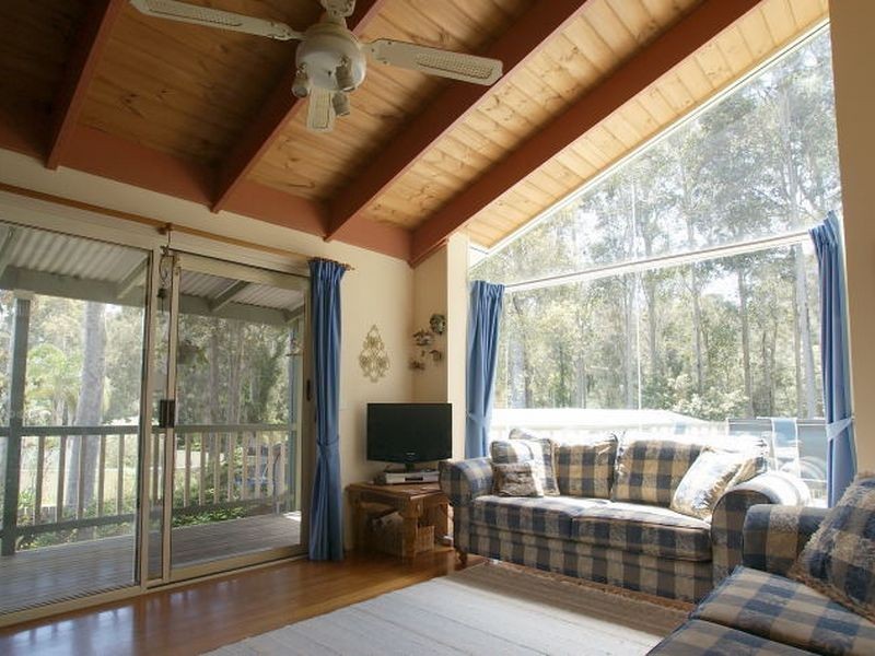 18 Sunshine Bay Road, Sunshine Bay NSW 2536