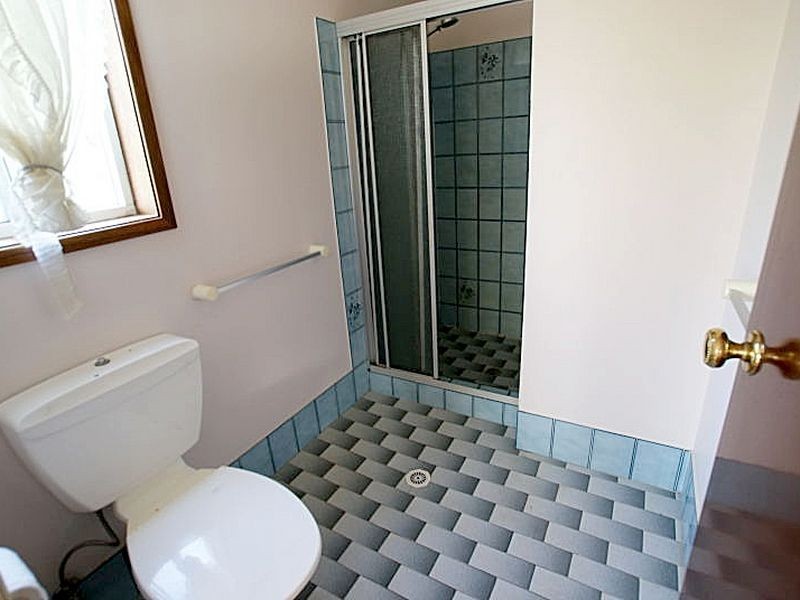 43 Eric Fenning Drive, Surf Beach NSW 2536