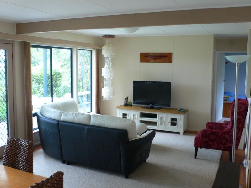 48 Myamba Parade, Surfside NSW 2536