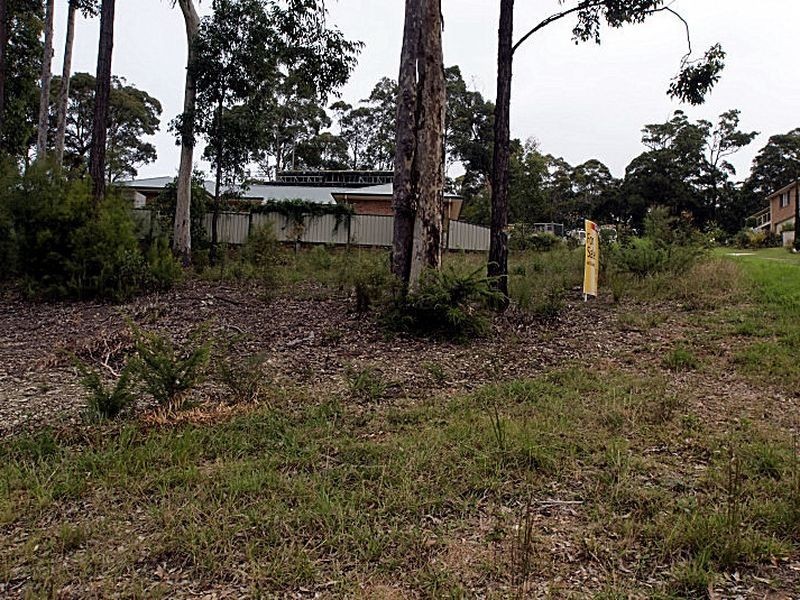 1 Honeyeater Place, Malua Bay NSW 2536