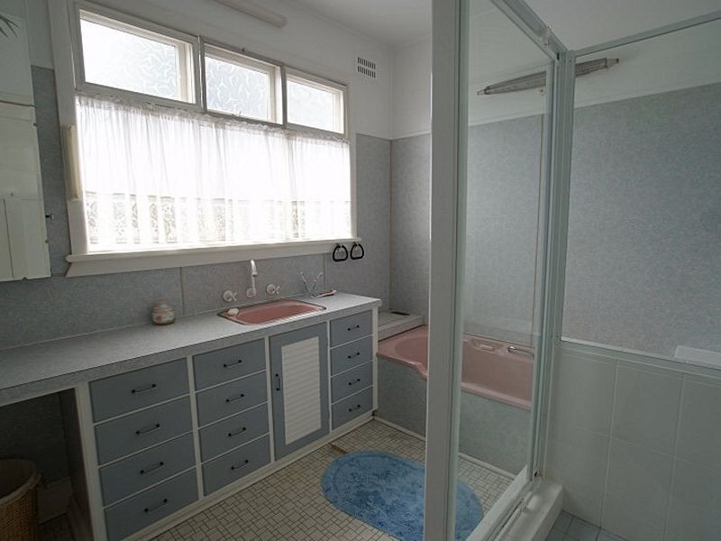 312 Beach Road, Batehaven NSW 2536