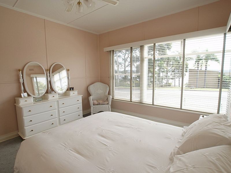 312 Beach Road, Batehaven NSW 2536