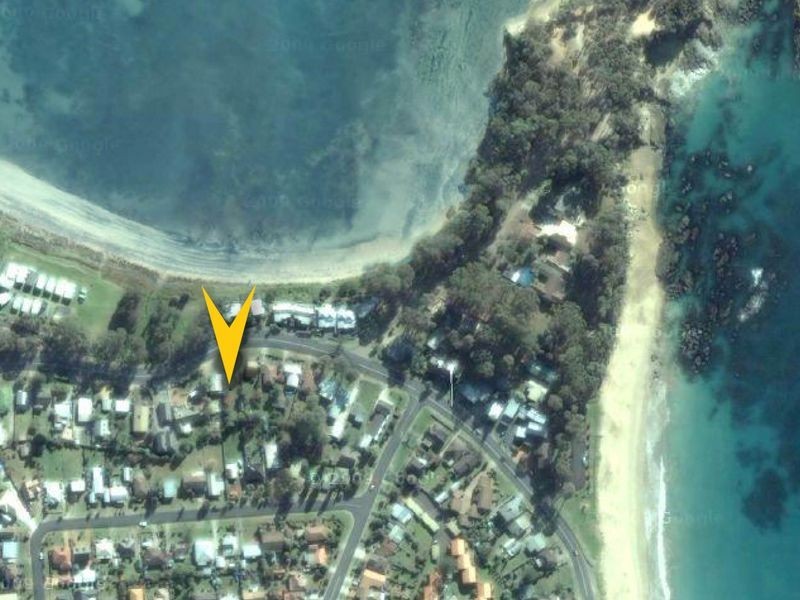 312 Beach Road, Batehaven NSW 2536