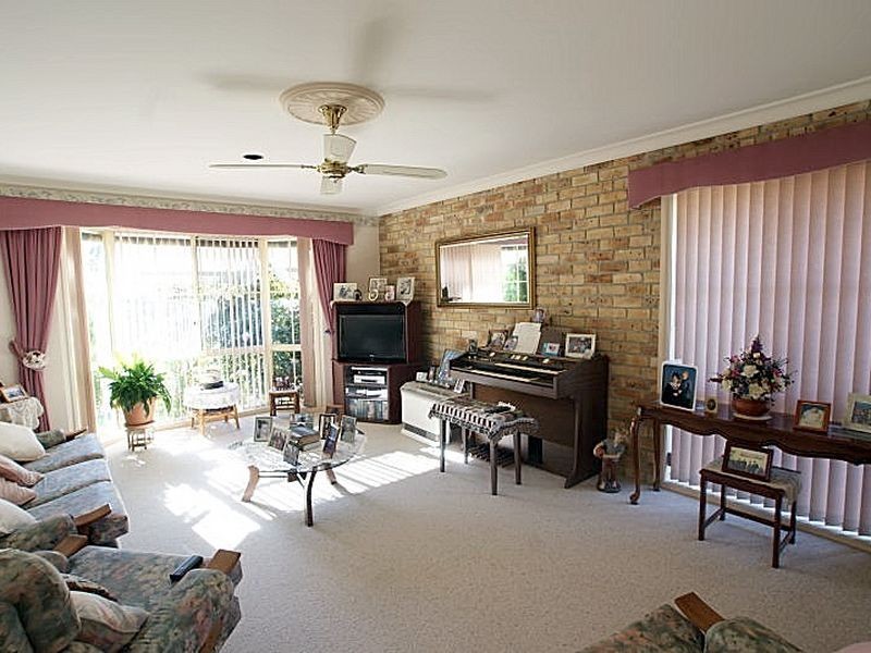 1/42 Thomas Mitchell Crescent, Sunshine Bay NSW 2536