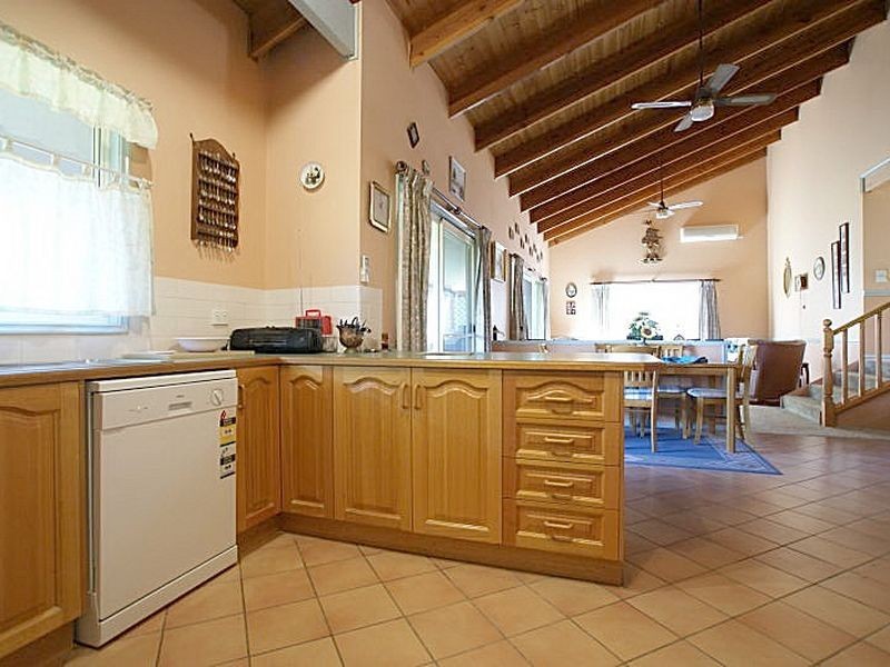 11 Sunset Street, Surfside NSW 2536