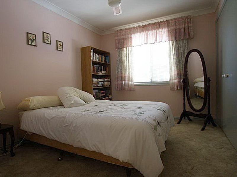 11 Sunset Street, Surfside NSW 2536