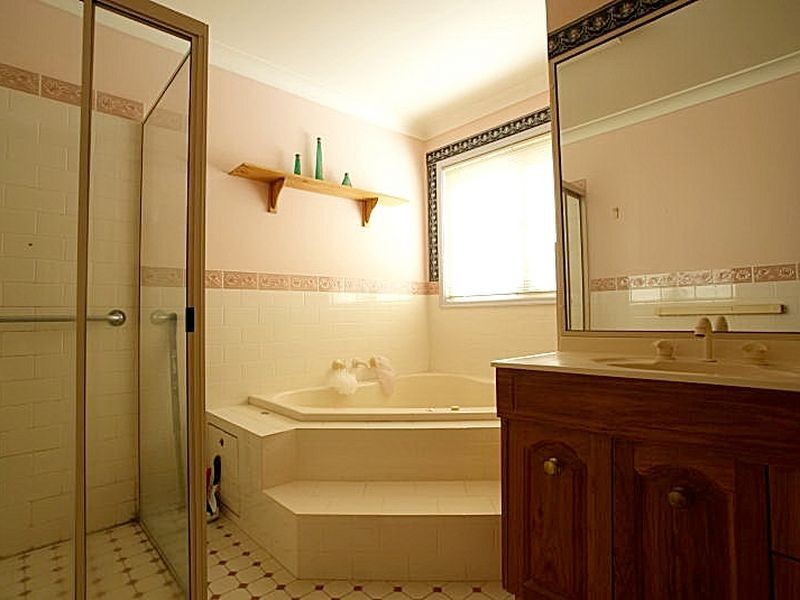 11 Sunset Street, Surfside NSW 2536