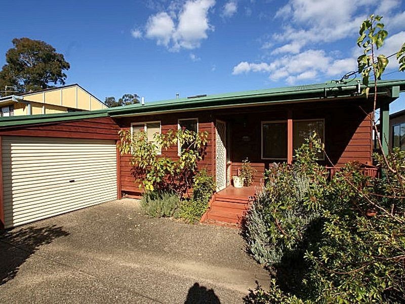 11 Sunset Street, Surfside NSW 2536