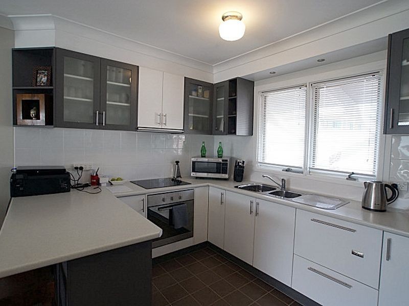 24b Yarralumla Crescent, Tomakin NSW 2537