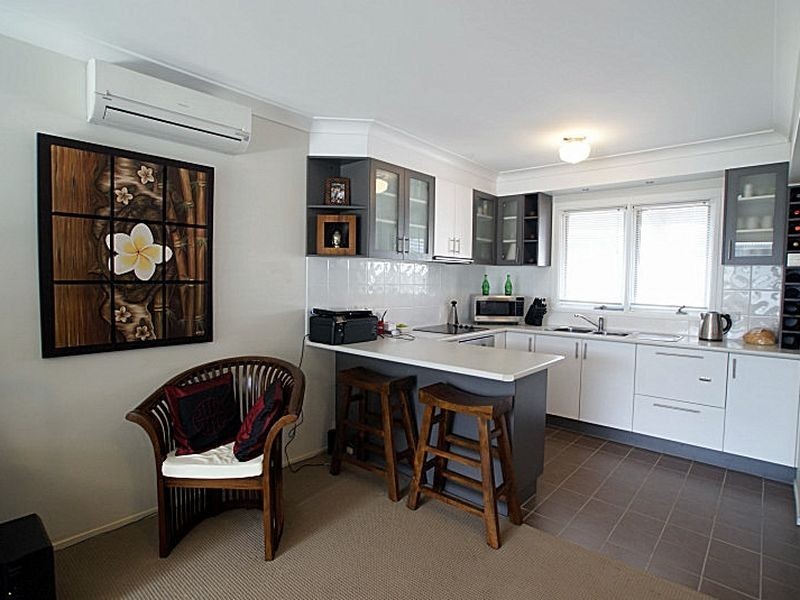 24b Yarralumla Crescent, Tomakin NSW 2537