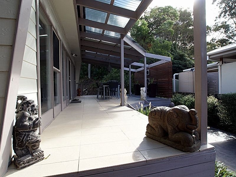 24b Yarralumla Crescent, Tomakin NSW 2537