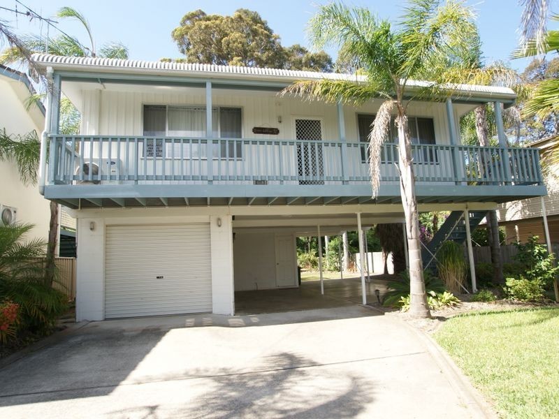 27 Timbara Crescent, Surfside NSW 2536