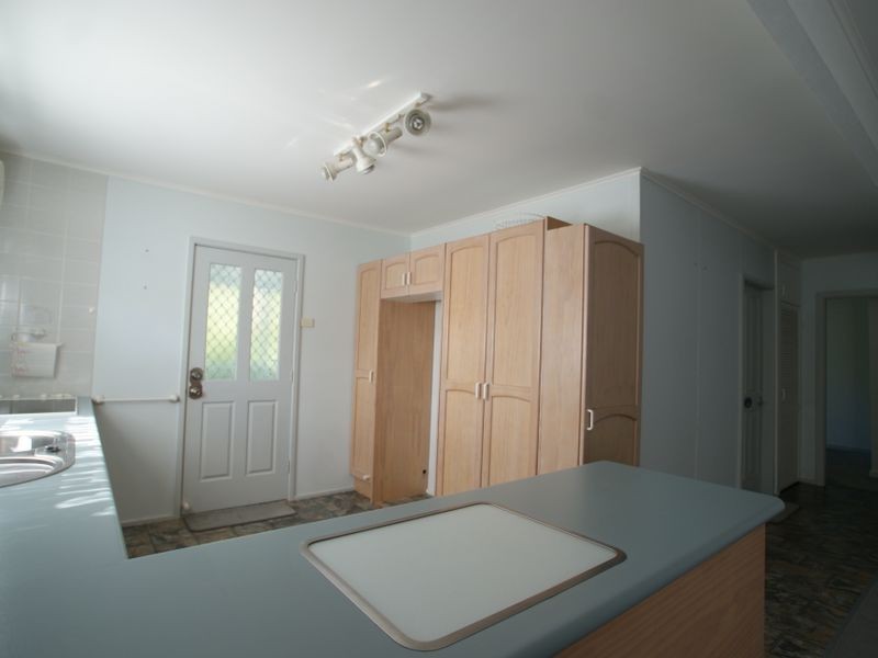 27 Timbara Crescent, Surfside NSW 2536