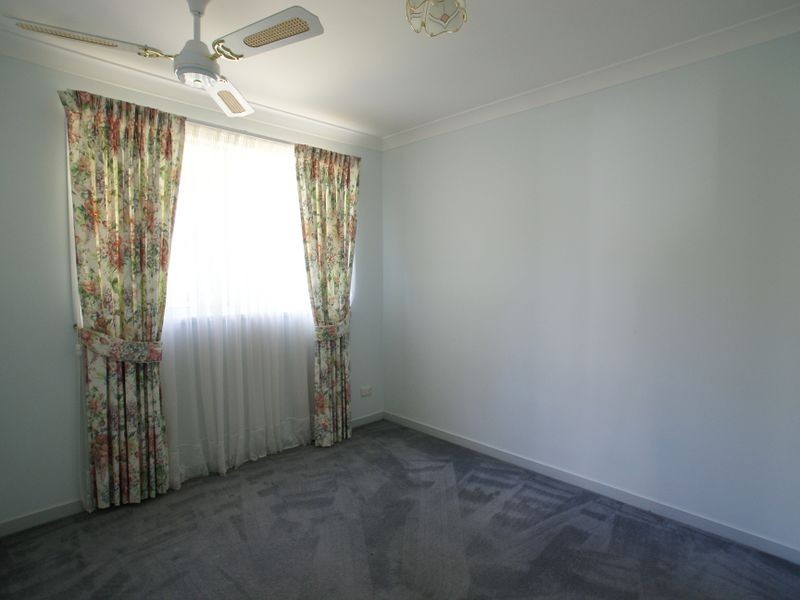 27 Timbara Crescent, Surfside NSW 2536