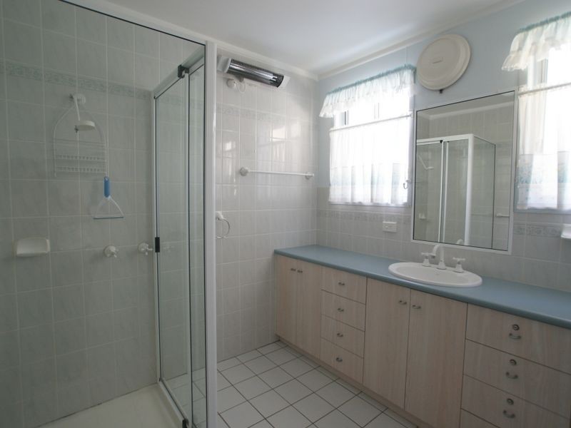 27 Timbara Crescent, Surfside NSW 2536