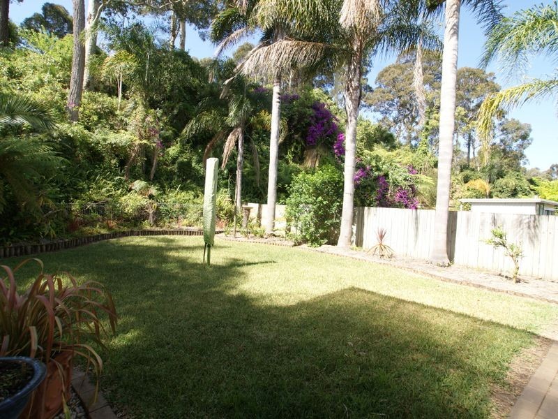 27 Timbara Crescent, Surfside NSW 2536