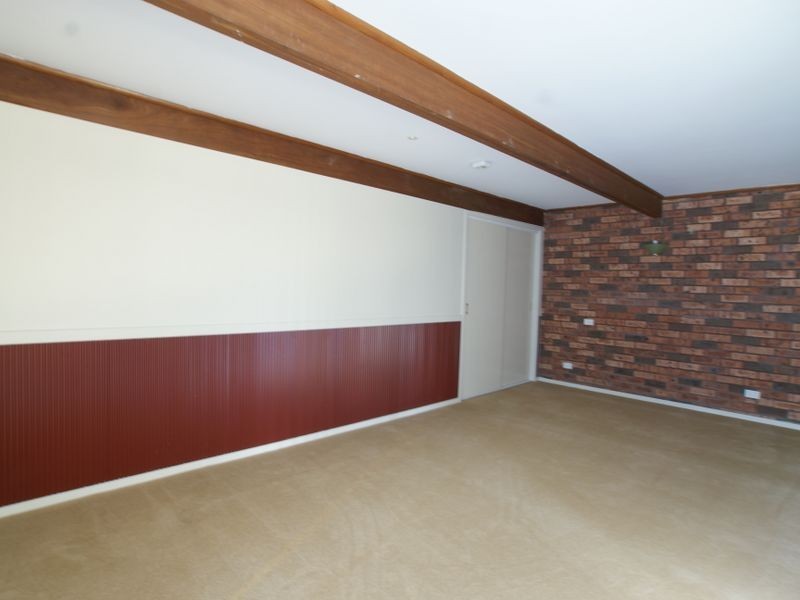 10 Berrima Parade, Surfside NSW 2536