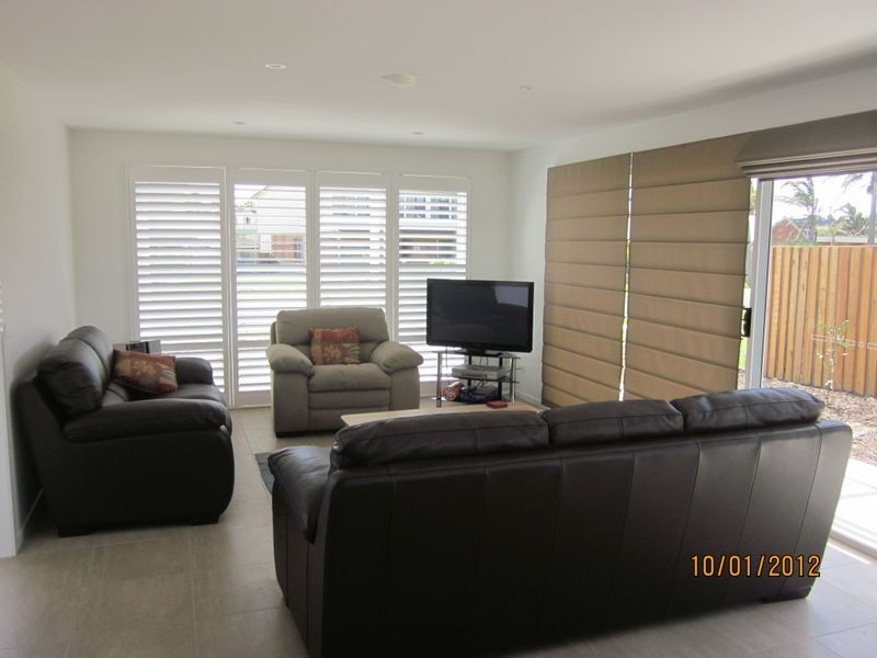 30 Redhill Parade, Tomakin NSW 2537