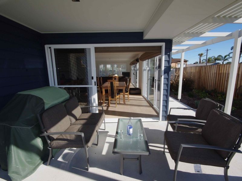 30 Redhill Parade, Tomakin NSW 2537