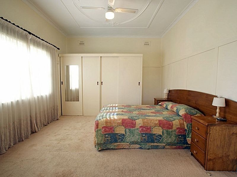 38 Beach Road, Batemans Bay NSW 2536