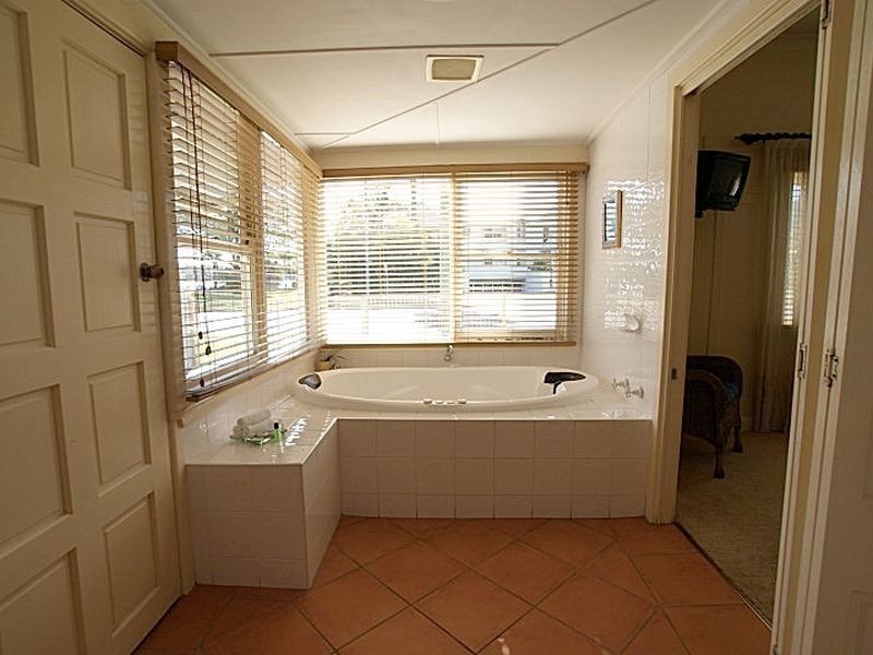 38 Beach Road, Batemans Bay NSW 2536