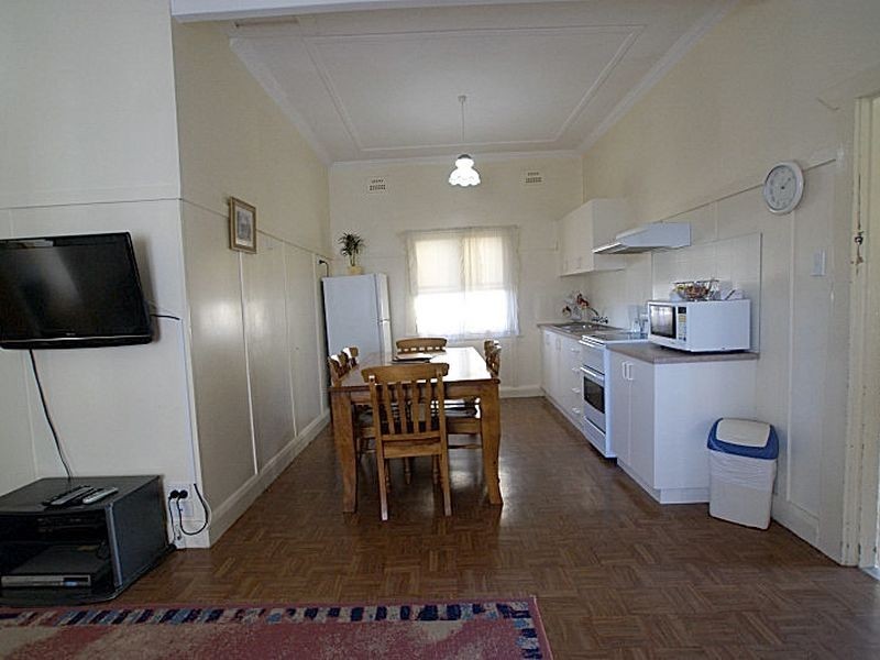 38 Beach Road, Batemans Bay NSW 2536