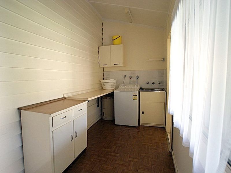 38 Beach Road, Batemans Bay NSW 2536