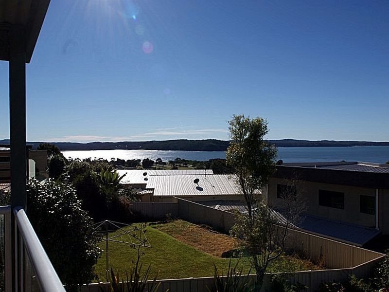 41 Ridge Street, Catalina NSW 2536