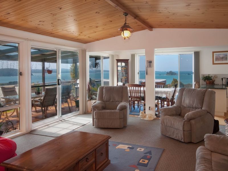 41 Ridge Street, Catalina NSW 2536