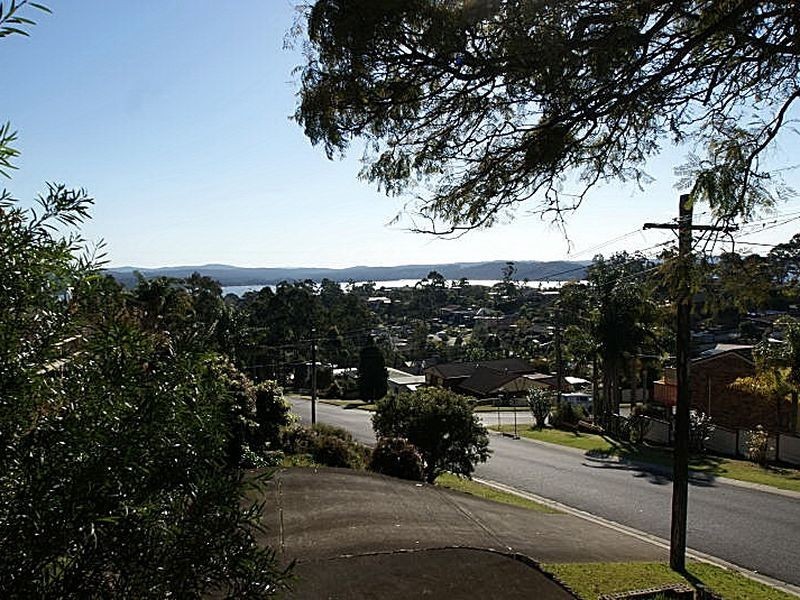 76 Vista Avenue, Catalina NSW 2536