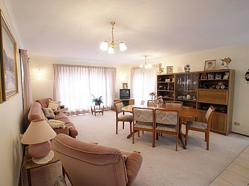 38 Thomas Mitchell Crescent, Sunshine Bay NSW 2536