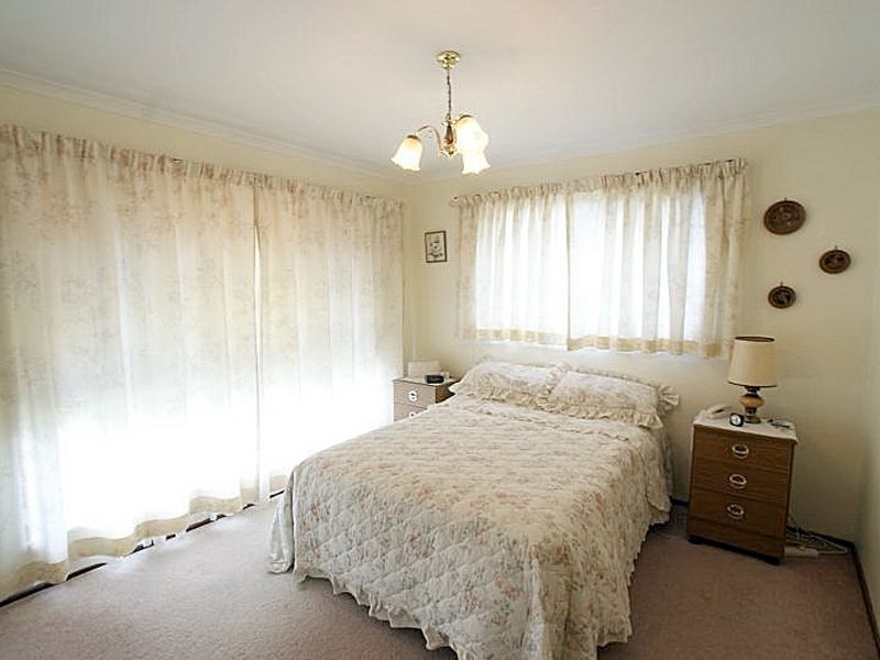 38 Thomas Mitchell Crescent, Sunshine Bay NSW 2536