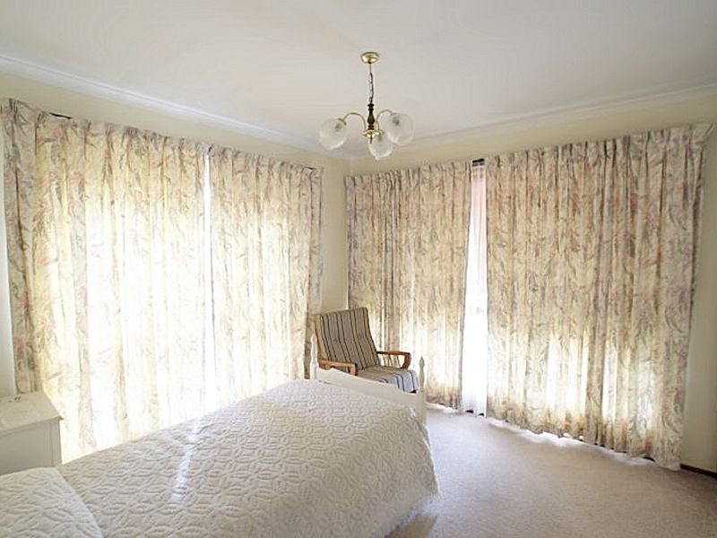 38 Thomas Mitchell Crescent, Sunshine Bay NSW 2536