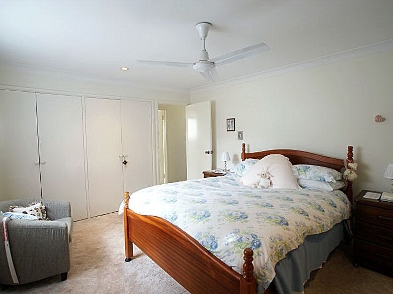 38 Wallarah Street, Surfside NSW 2536