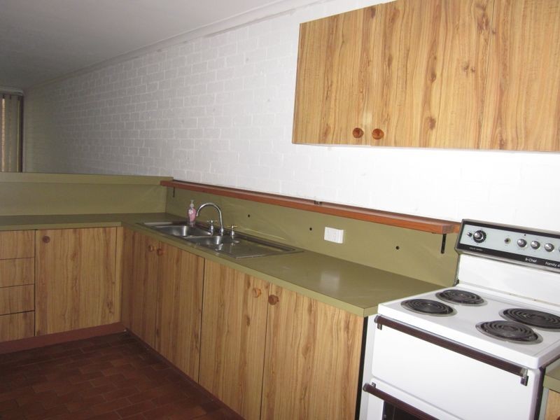 10/1 Glenella Road “Glenella Court”, Batehaven NSW 2536