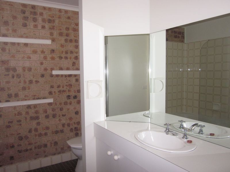 10/1 Glenella Road “Glenella Court”, Batehaven NSW 2536