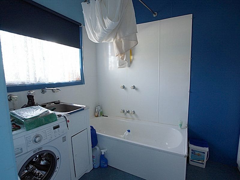 12 Bent Street, Batemans Bay NSW 2536