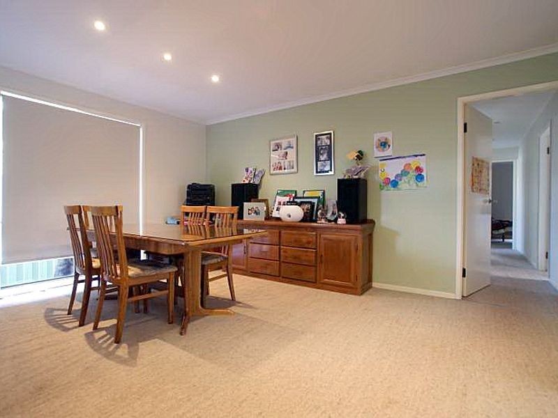 4 Belbowrie Parade, Maloneys Beach NSW 2536