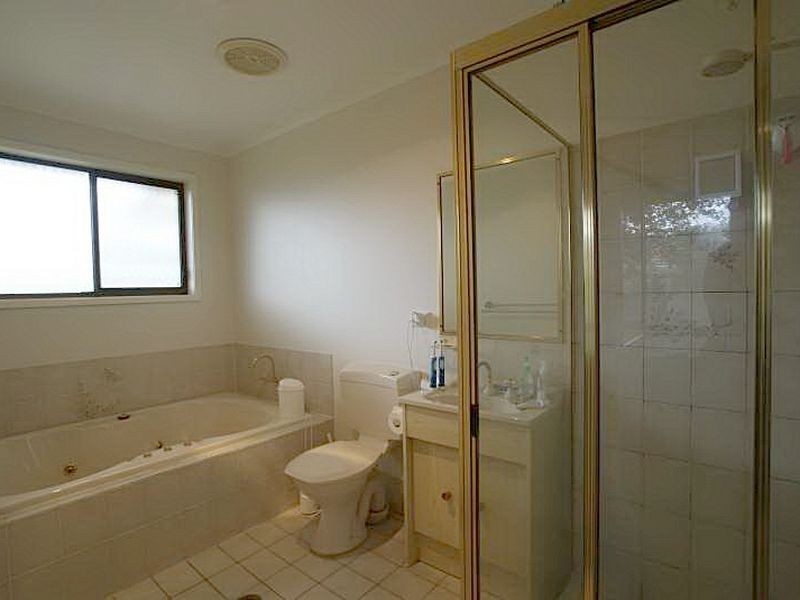 4 Belbowrie Parade, Maloneys Beach NSW 2536