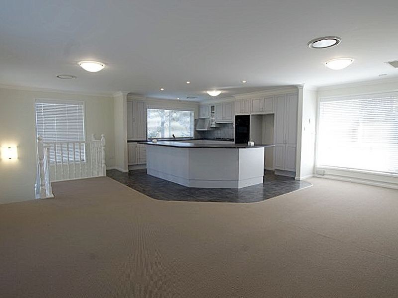 8 Highview Street, Surf Beach NSW 2536