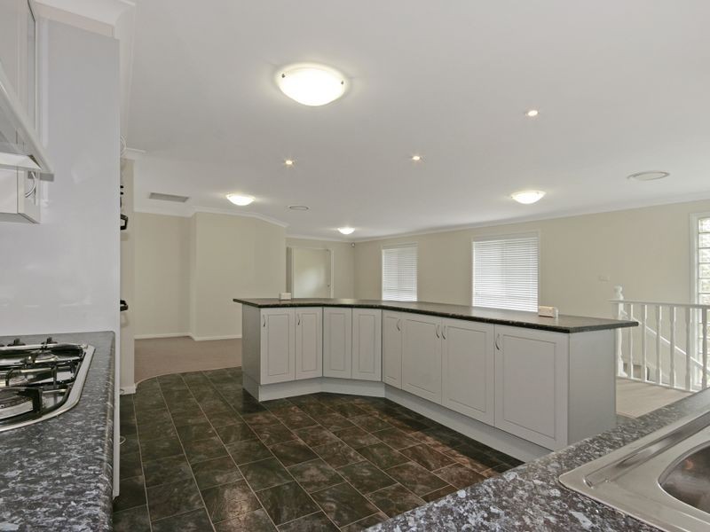 8 Highview Street, Surf Beach NSW 2536