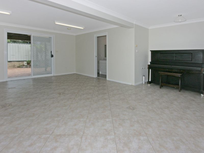 8 Highview Street, Surf Beach NSW 2536